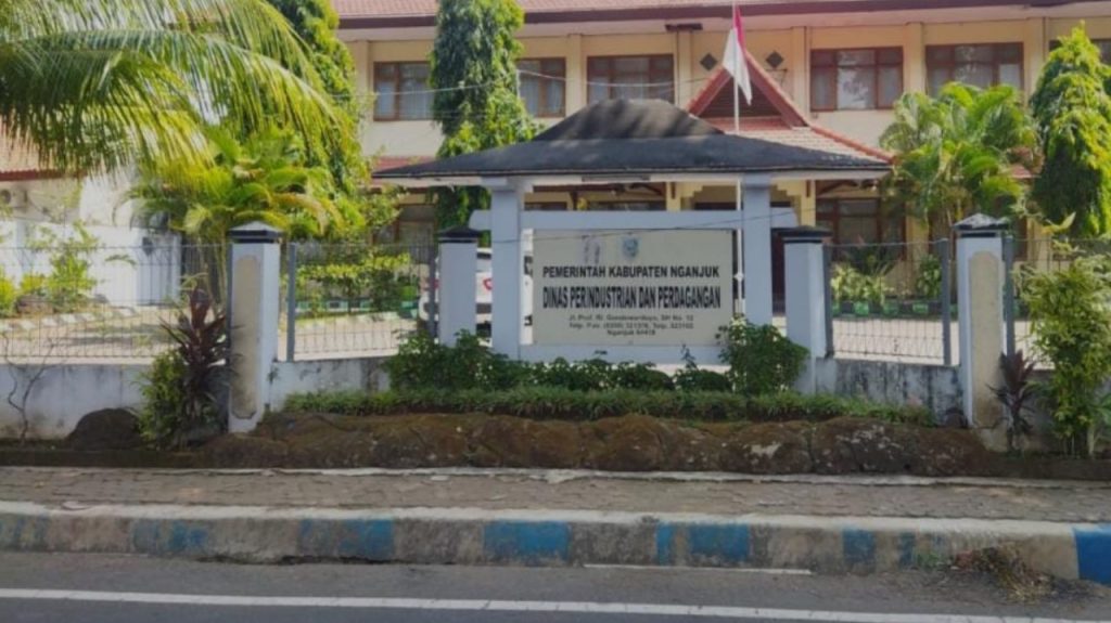 foto kantor dinas perdagangan dan perindustrian kabupaten nganjuk